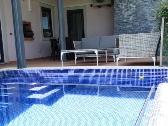 Apartamento Com 3 Quartos E Piscina ヴァーレ・ド・ローボ エクステリア 写真