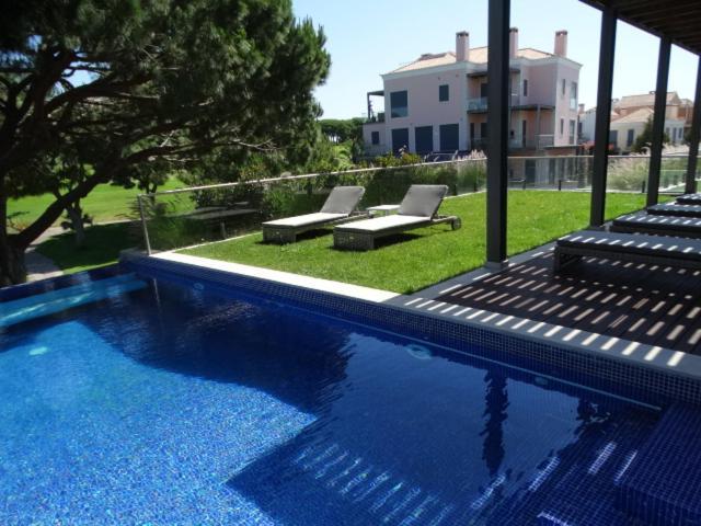 Apartamento Com 3 Quartos E Piscina ヴァーレ・ド・ローボ エクステリア 写真